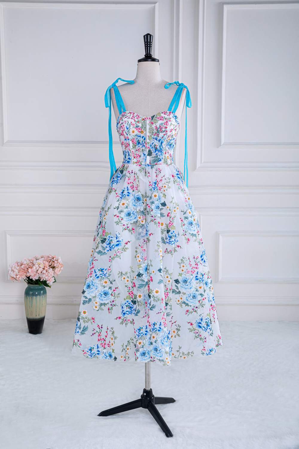 Blue and White Floral Bow Tie Straps A-line Tea-Length Prom Dress –  Dreamdressy