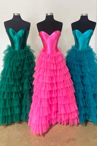 Black Strapless A-line Multi-Layers Tulle Long Prom Dress