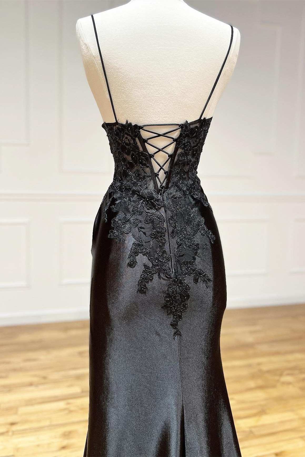 Black Floral Lace V-Neck Long Prom Dress with Slit  Dreamdressy